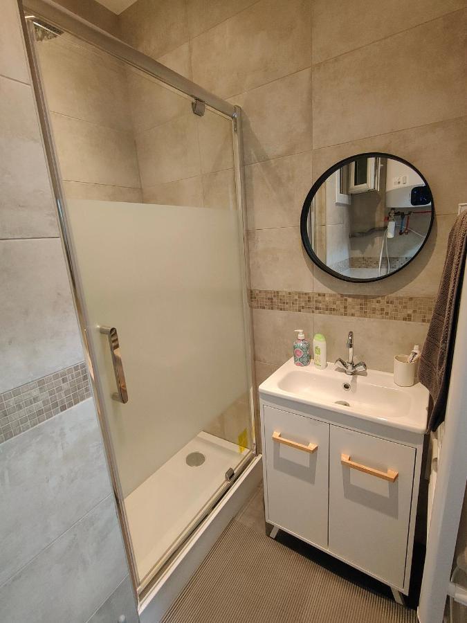 Les Lofts De Provins: Apt 4 Экстерьер фото